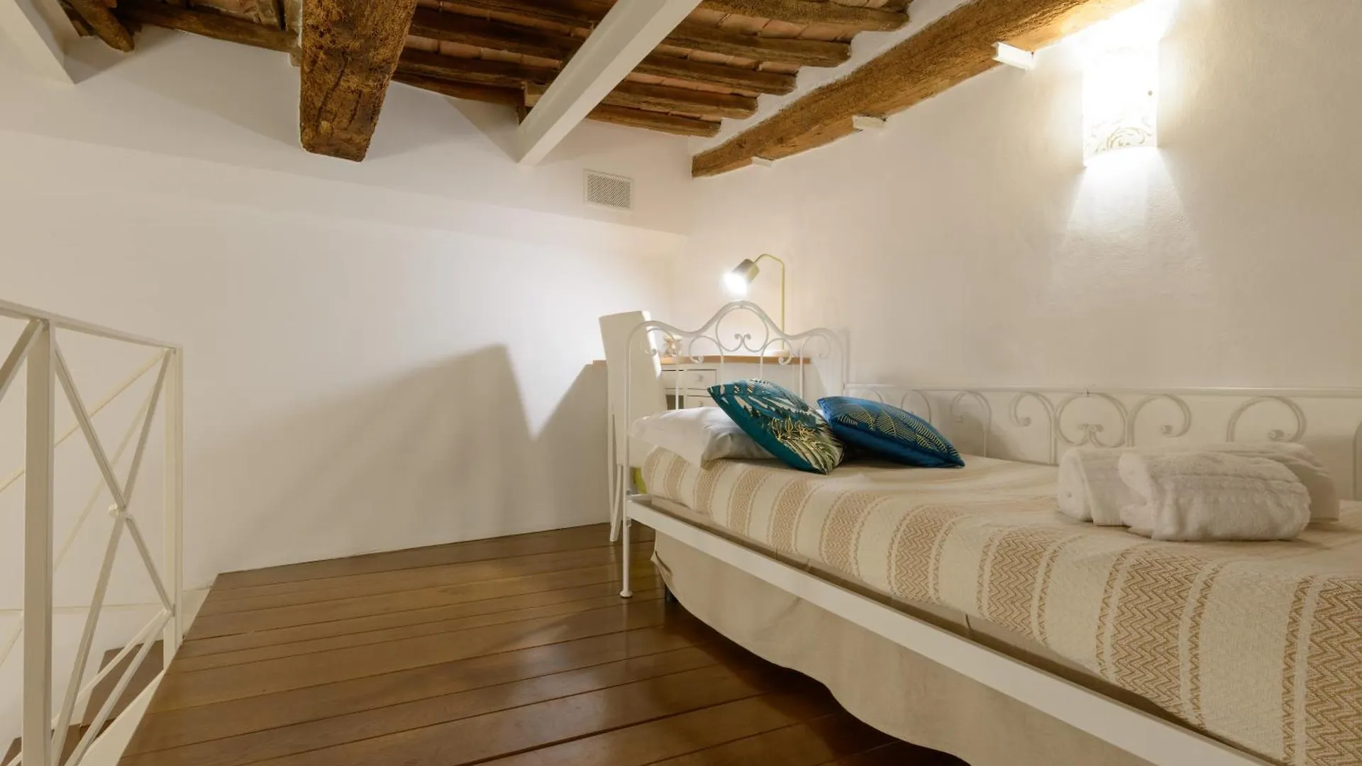 Casa Vezzosa Apartment Siena Italy